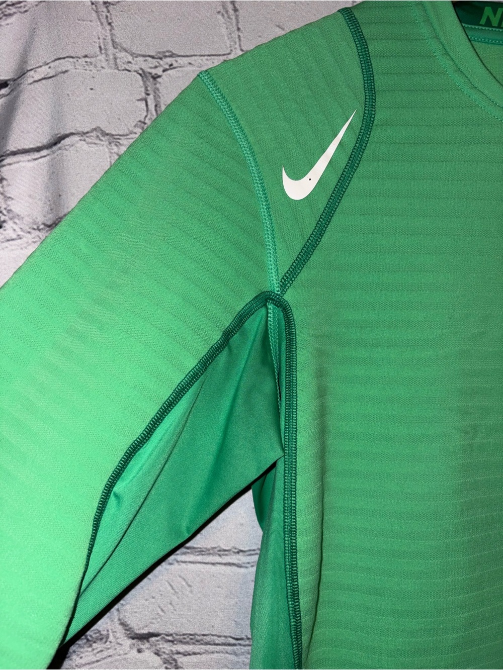 Nike Pro Comat Shirt Men’s Small Green Fitted Compression Logo Sports Active - Picture 3 of 13